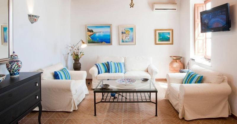 Villa Lindos Exteriér fotografie
